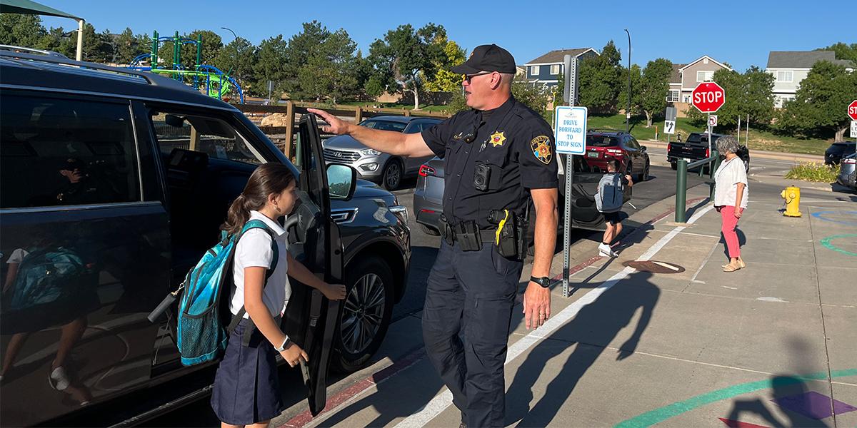 dcsheriffnet mainslider sroatschool 05