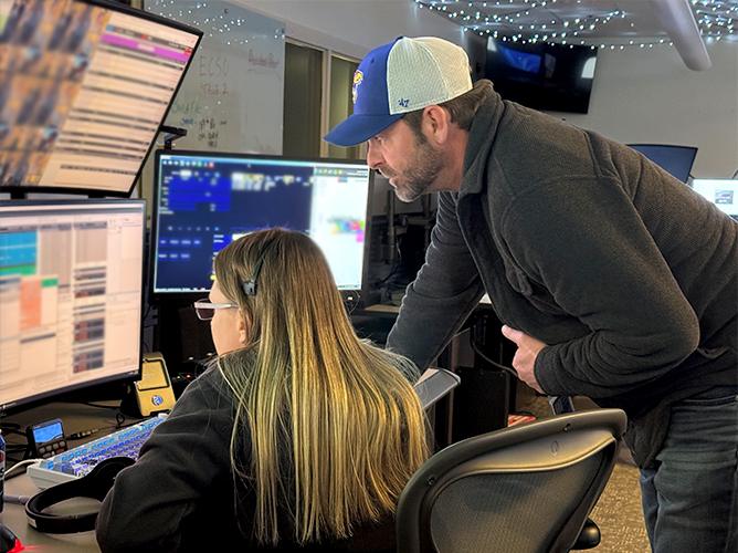 dispatcher working on an active call in the dispatch center